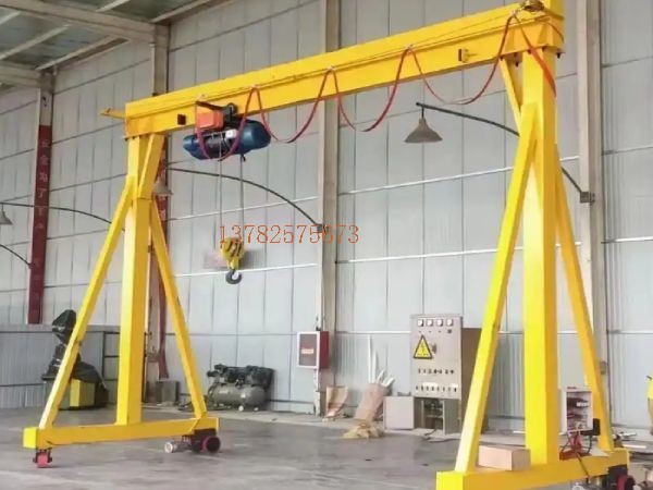 在什么情況下需要對龍門吊門式起重機進行維修和檢修？